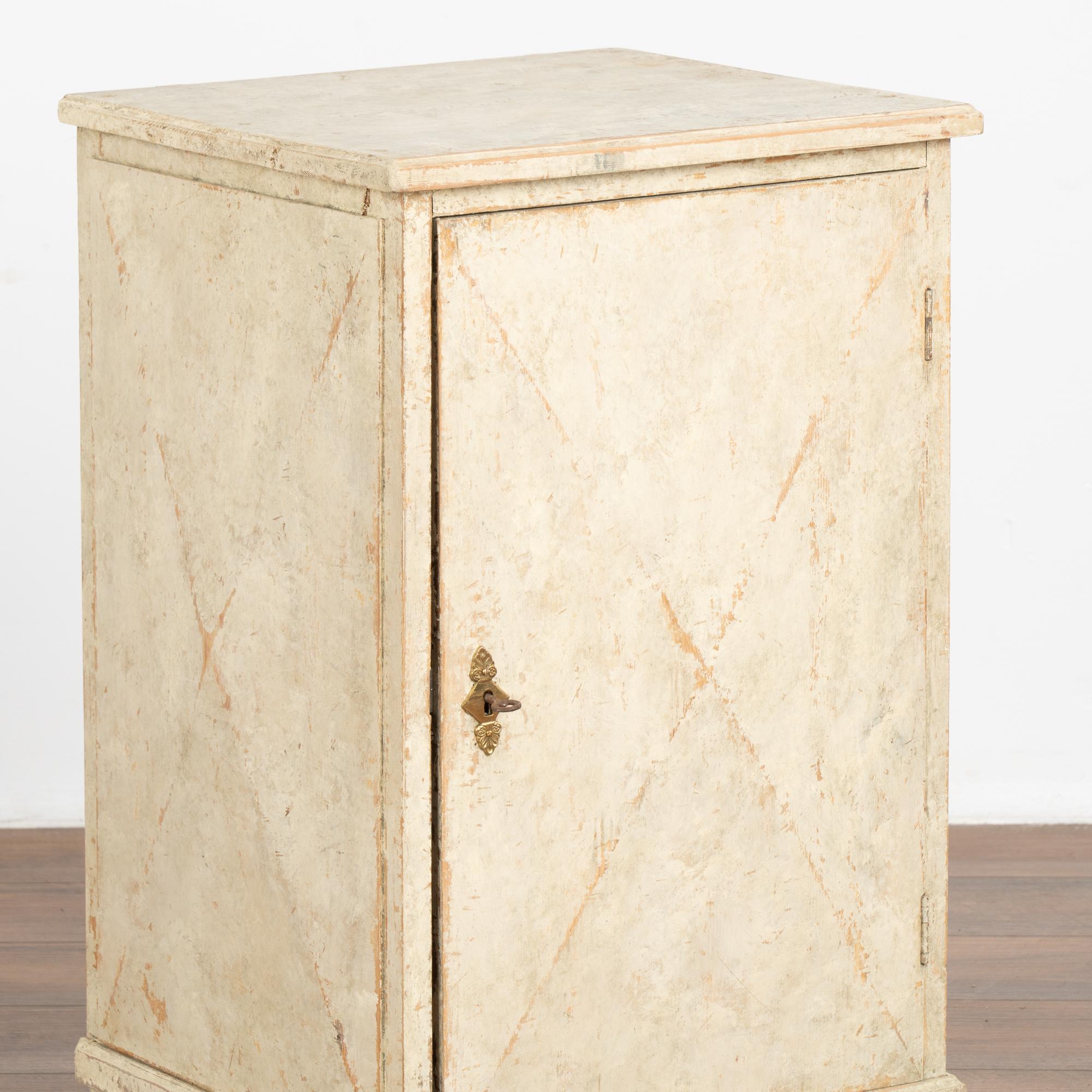 19th Century White Painted Small Cabinet or Sheet Music Cabinet, Sweden circa 1860-80 For Sale