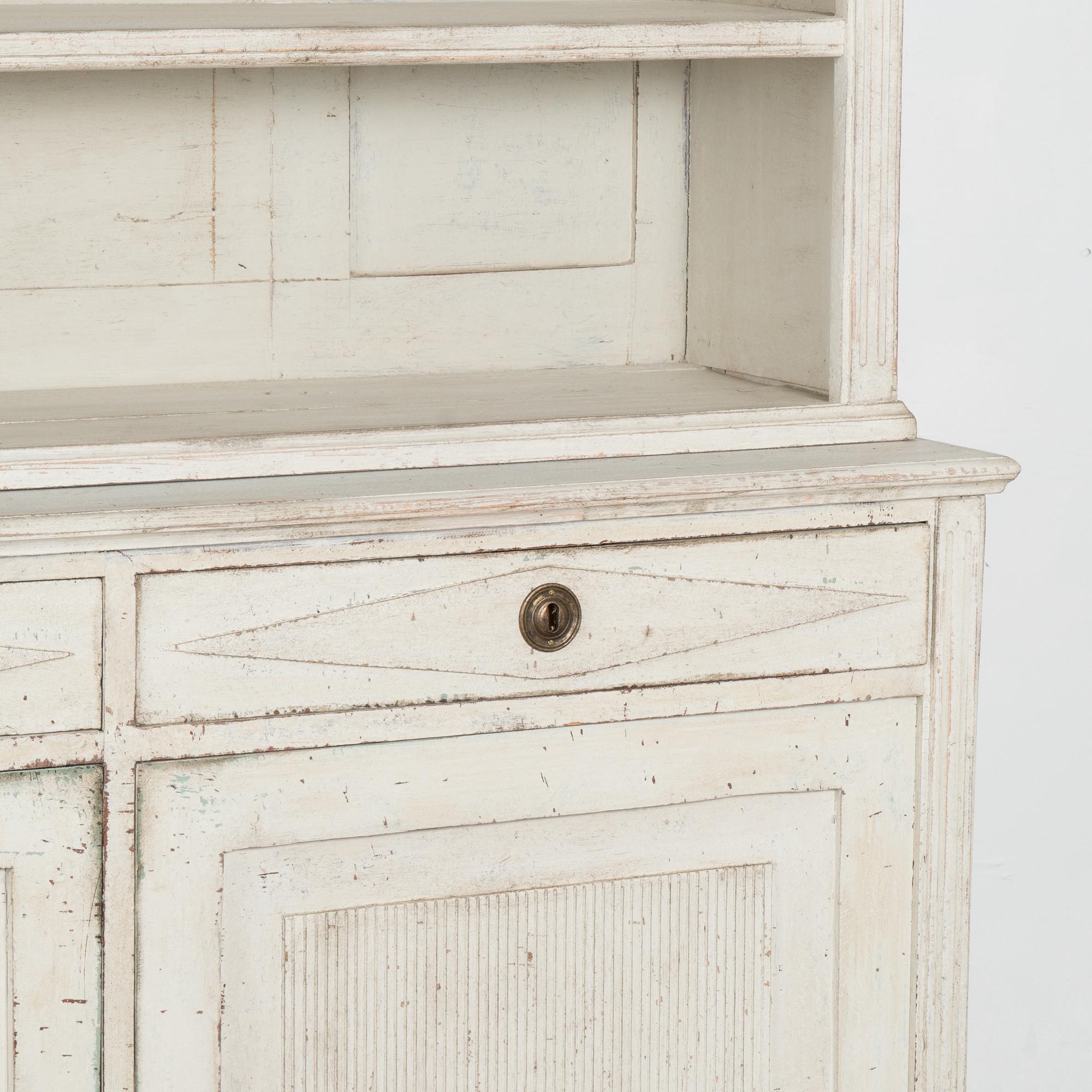 White Painted Swedish Display Cabinet Bookcase, circa 1840-60 For Sale 1