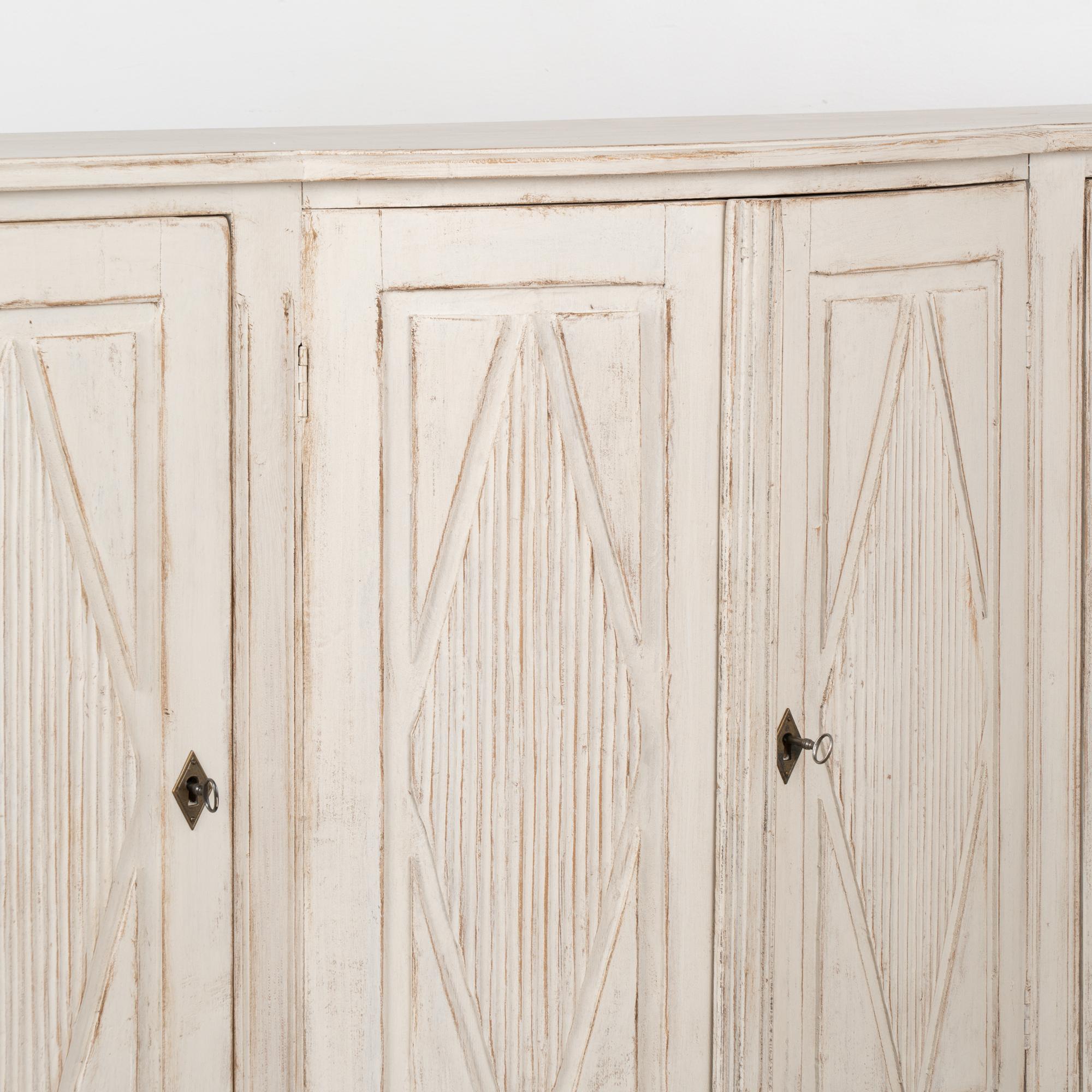 White Painted Swedish Sideboard Buffet, circa 1880 For Sale 1