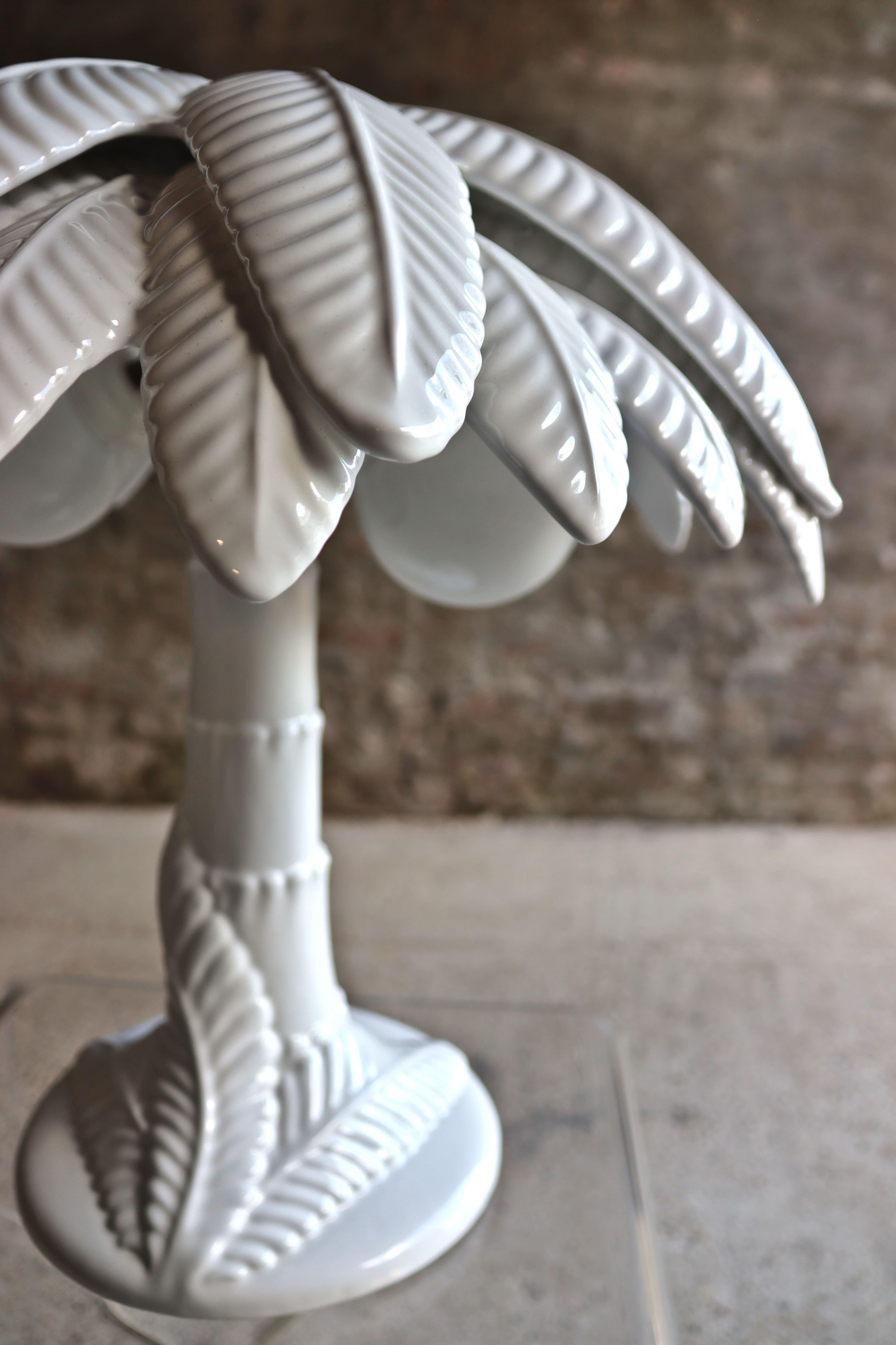 Palmier blanc - Lampe à poser - Céramique - Métal - Italie - années 1970 en vente 1
