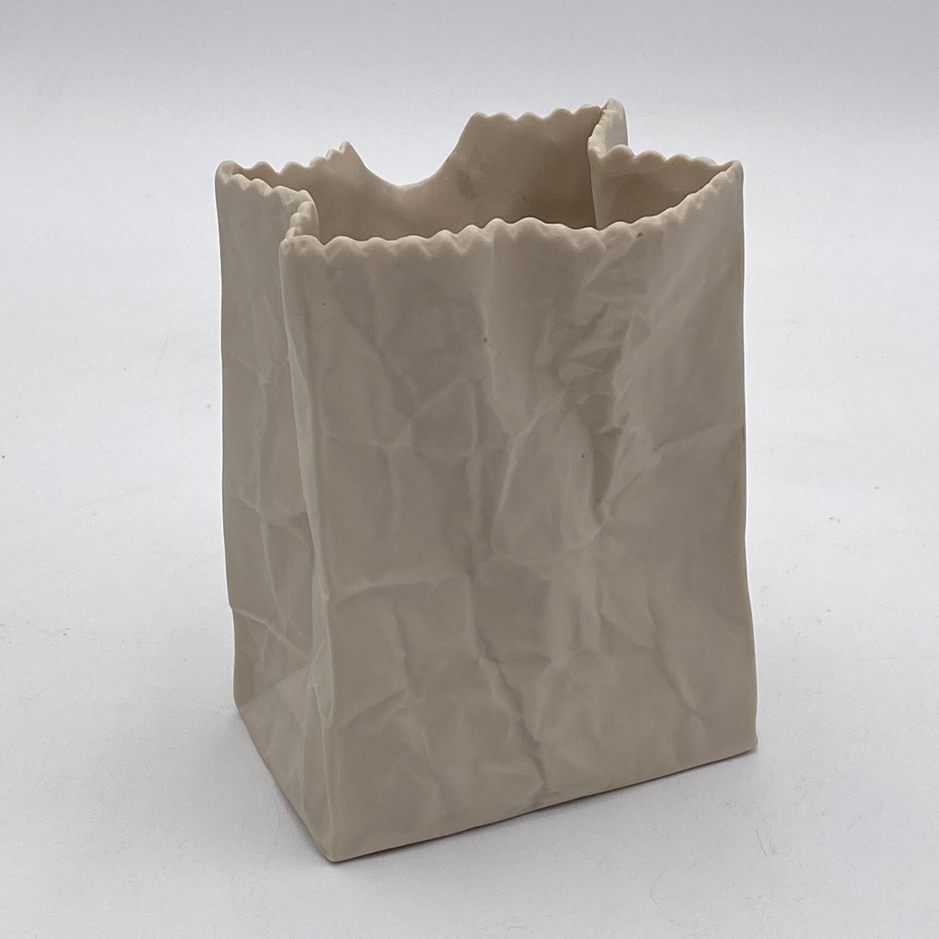 Jarrón blanco para bolsas de papel by Ceramic Illusions California Años 70 en venta 3