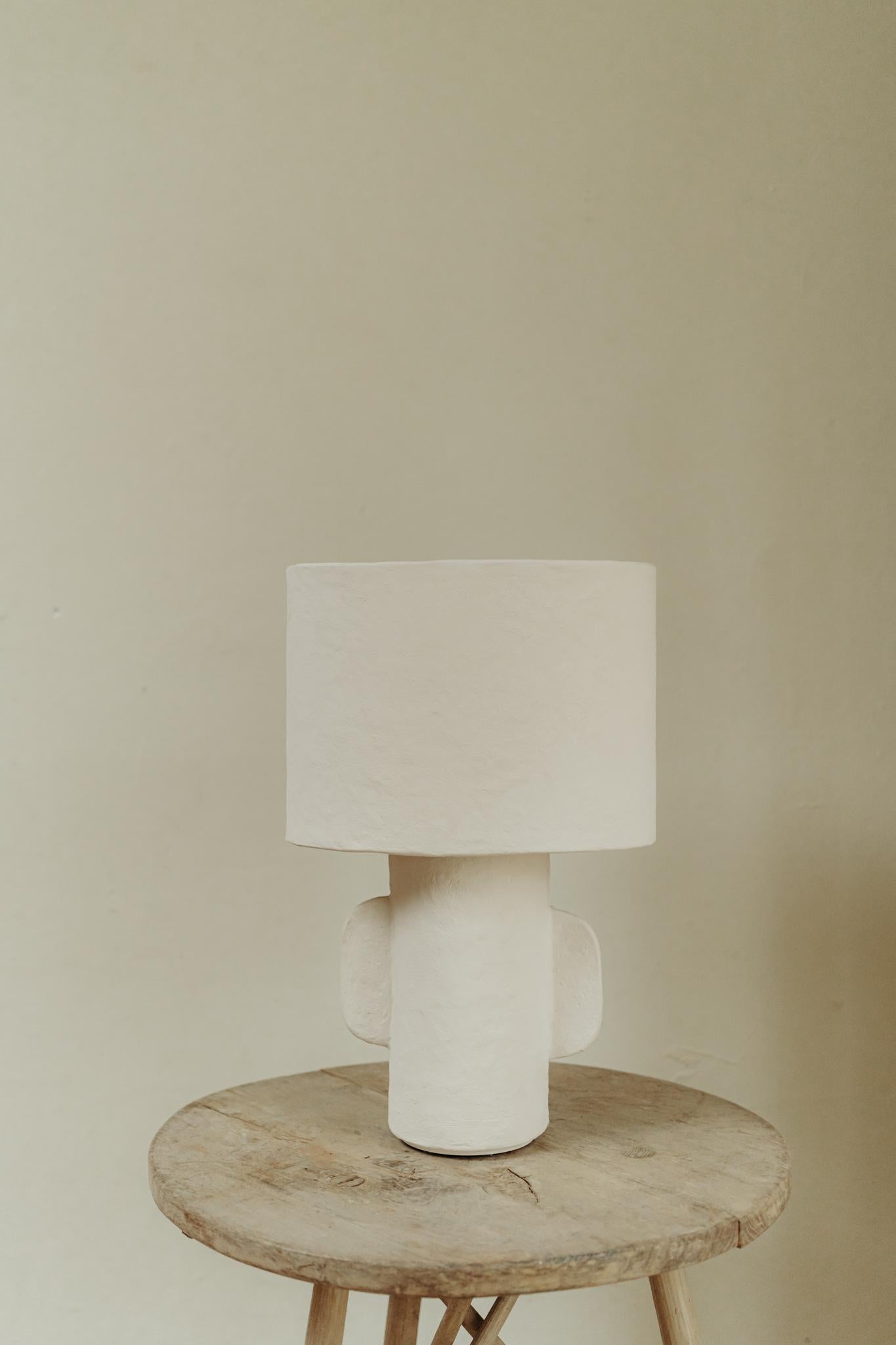 White Papier Maché ovalshaped Table Lamp For Sale 1