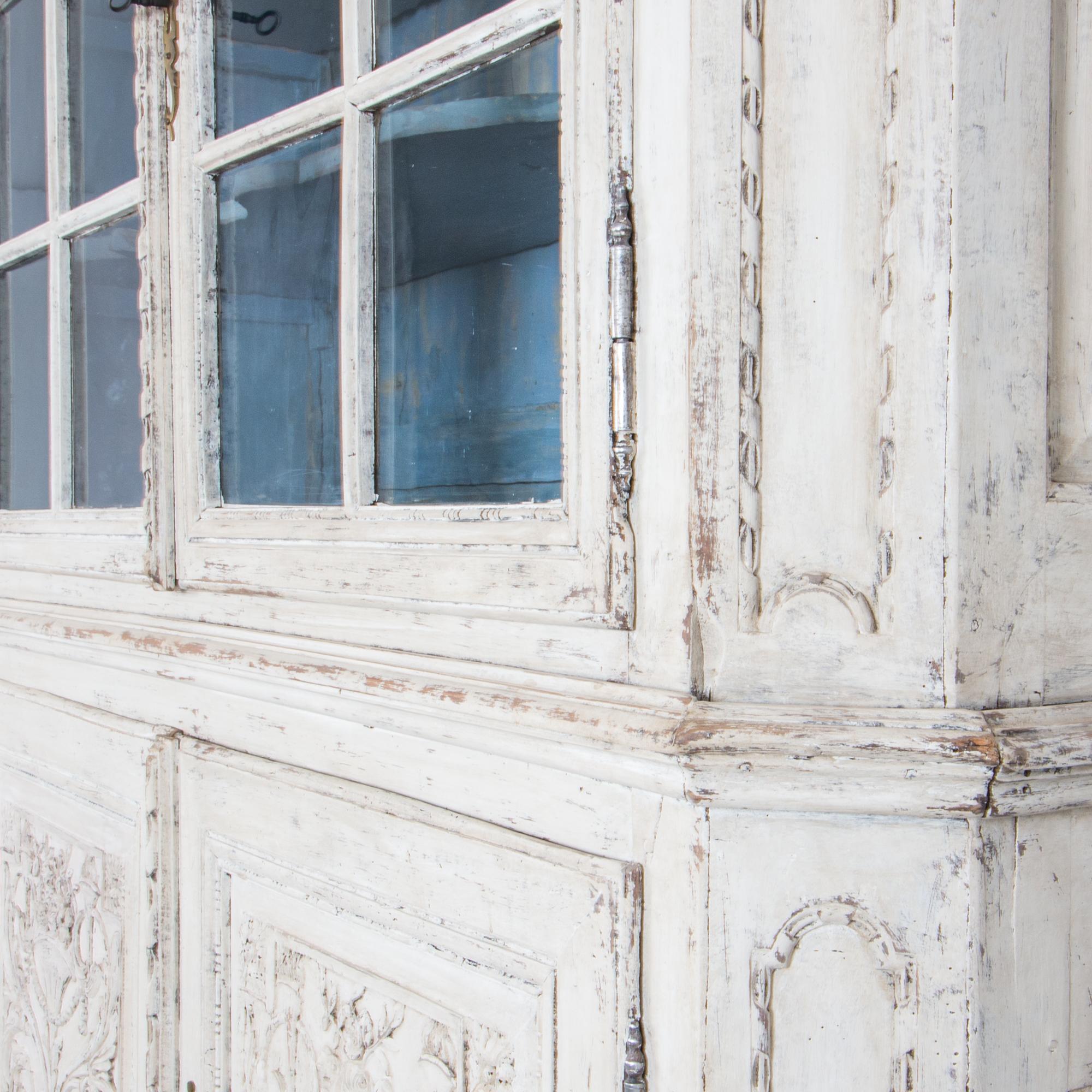 White Patinated China Cabinet 2