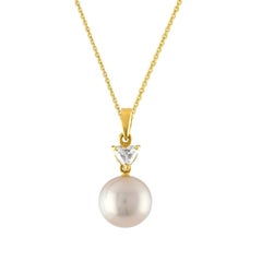 White Pearl and 0.30 Carat Diamond Gold Pendant Chain Necklace