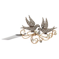 White Pearl and and White Diamond Birds Brooch in 18K 2 Tone Gold