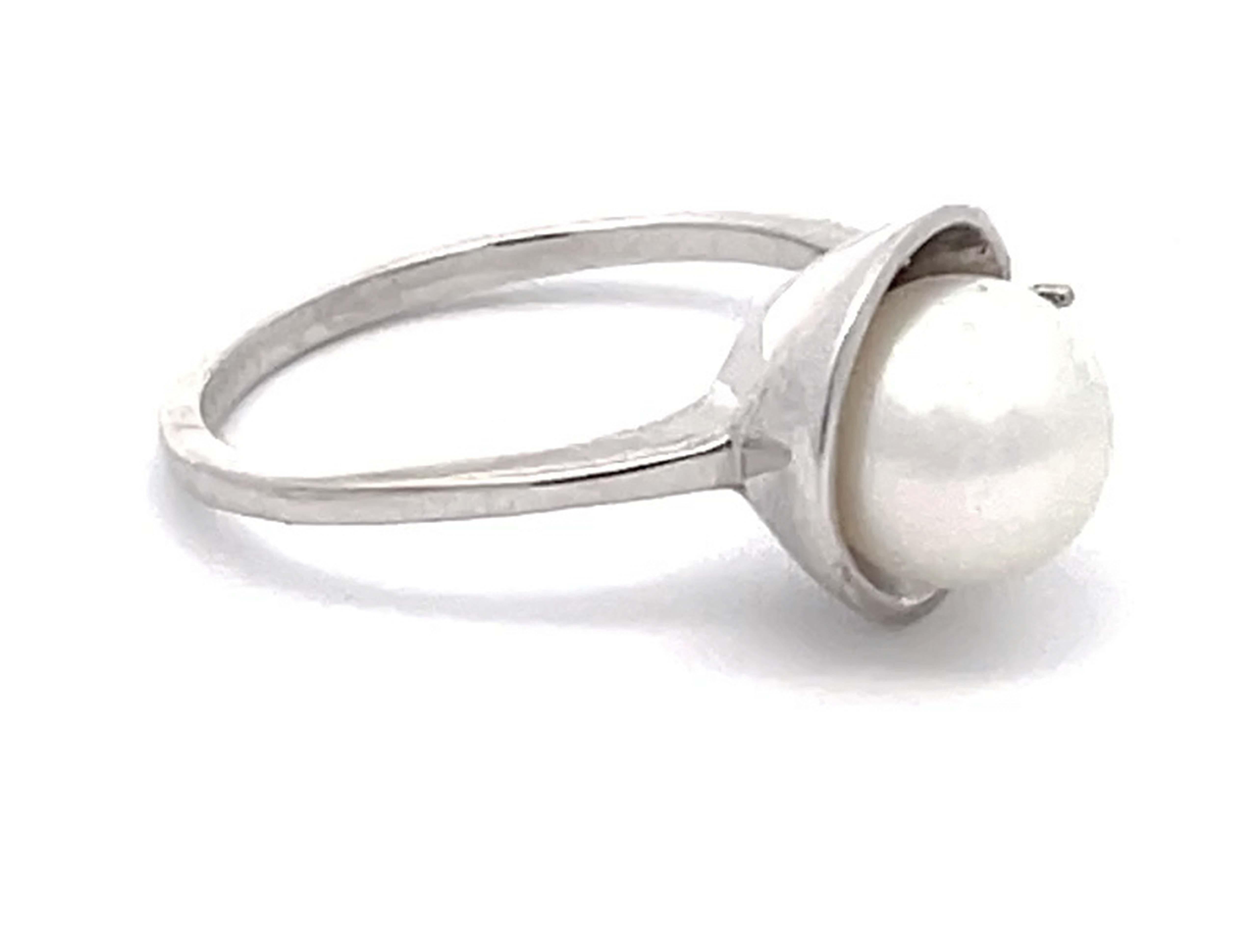 Modern White Pearl and Diamond Ring in 14k White Gold For Sale