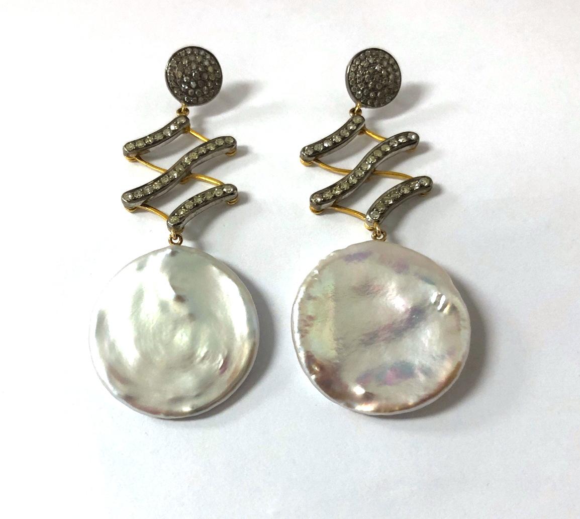Contemporary White Pearl and Pave Diamonds Expandable Earrings For Sale