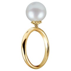 White Pearl Dangle Ring Yellow Gold