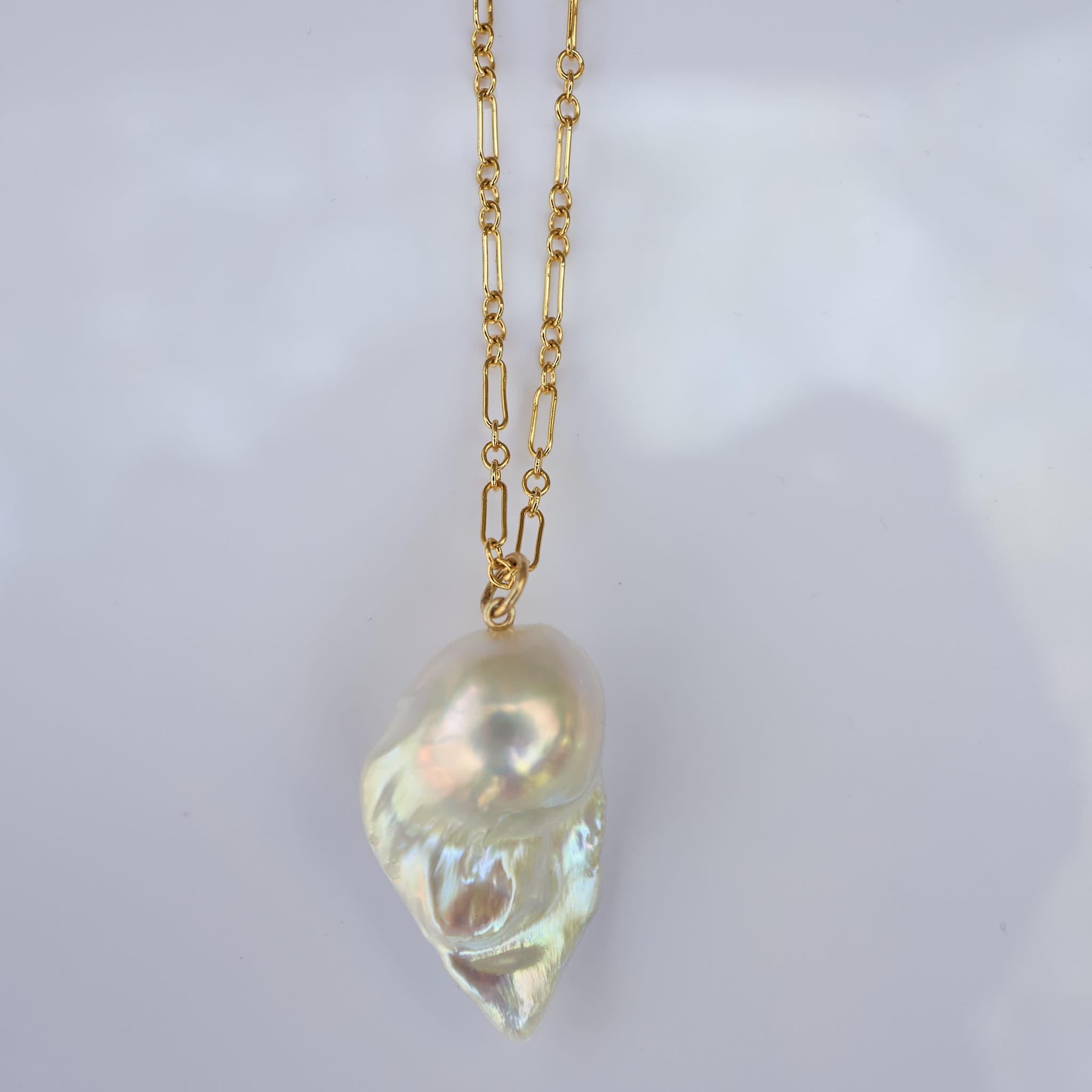 Pearl Chain Necklace Drop Pendant In New Condition For Sale In Los Angeles, CA