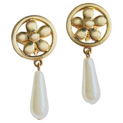 White Pearl Flower Daisy Round Openwork Long Water Drop Gold Pierced Earrings