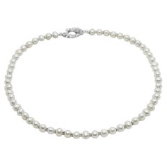 White Pearl Necklace in Sterling Silver