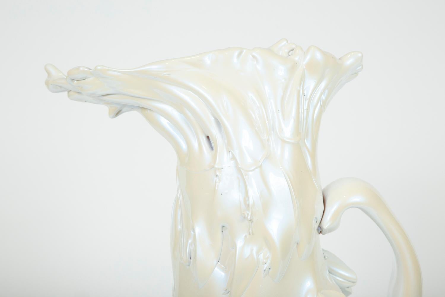 White Pearl Pitcher I Glass Sculpture by Fredrik Nielsen In New Condition In London, GB