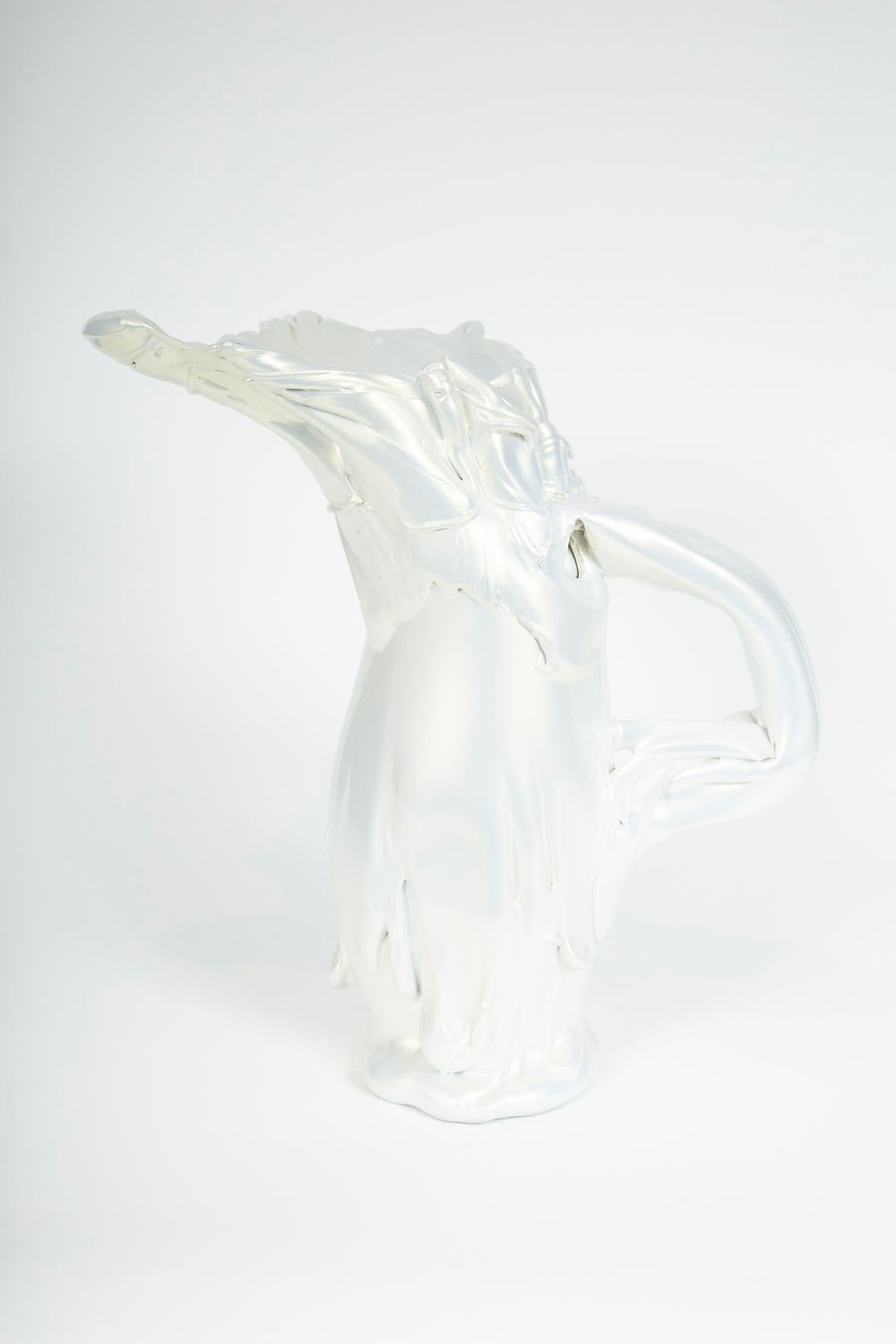 White Pearl Pitcher II, a unique white Glass Sculpture by Fredrik Nielsen For Sale 6