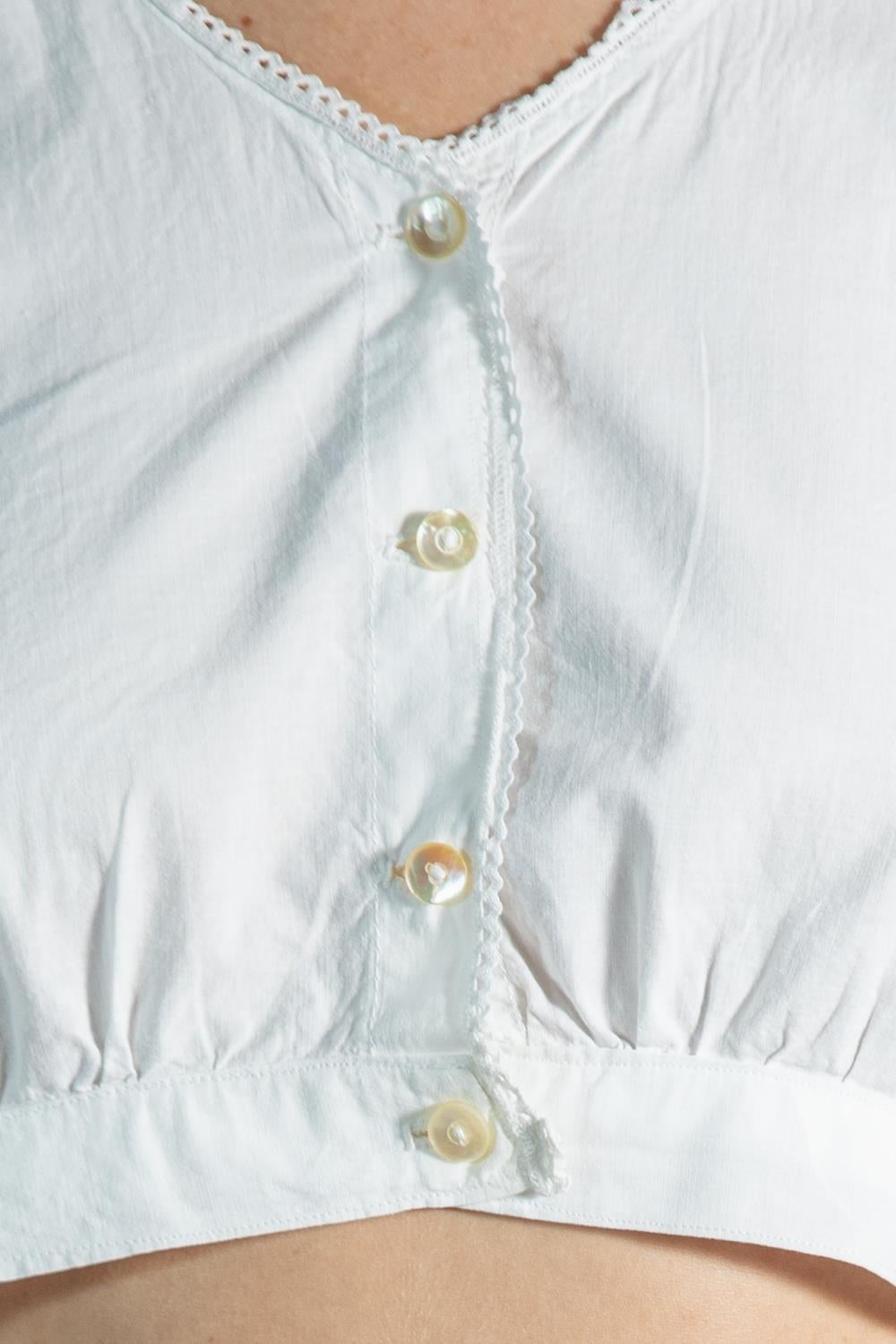 Camicetta button down in rayon con perle bianche in vendita 5