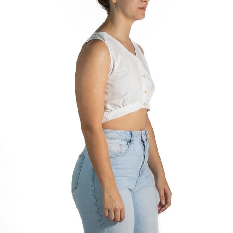 Camicetta button down in rayon con perle bianche In condizioni ottime in vendita a New York, NY