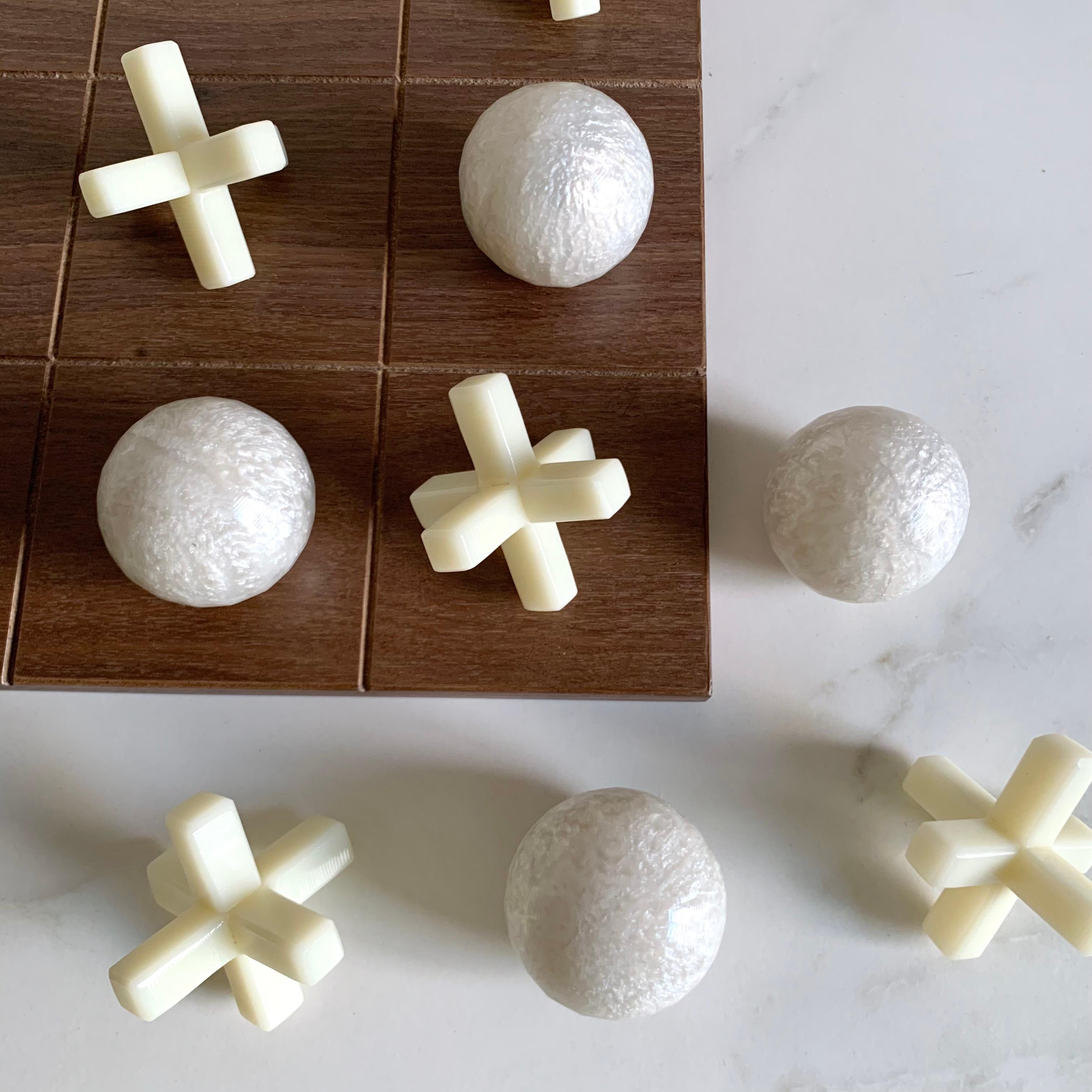 Mexican White Pearl Resin and Wood Tic Tac Toe by Paola Valle For Sale