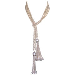 Collier sautoir long en perles Marina J. avec pampilles graduées en perles et diamants