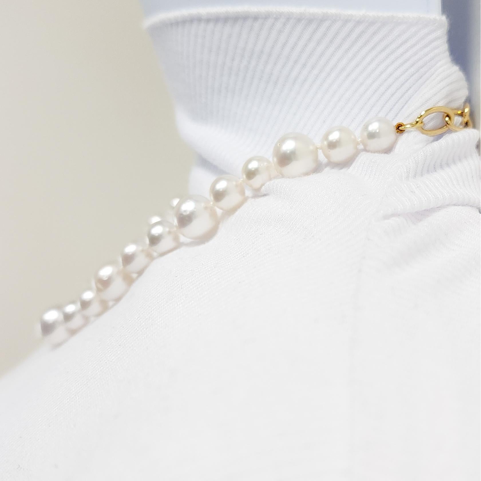 White Pearl Round Toggle Necklace in 14k Yellow Gold 3