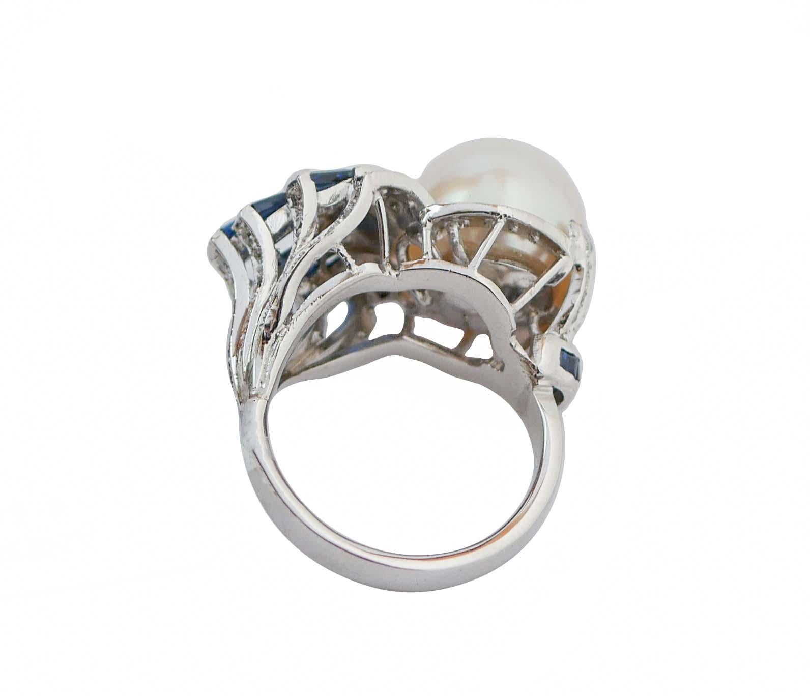 Rétro Perla bianca, zaffiri, diamanti, anello di platino. in vendita
