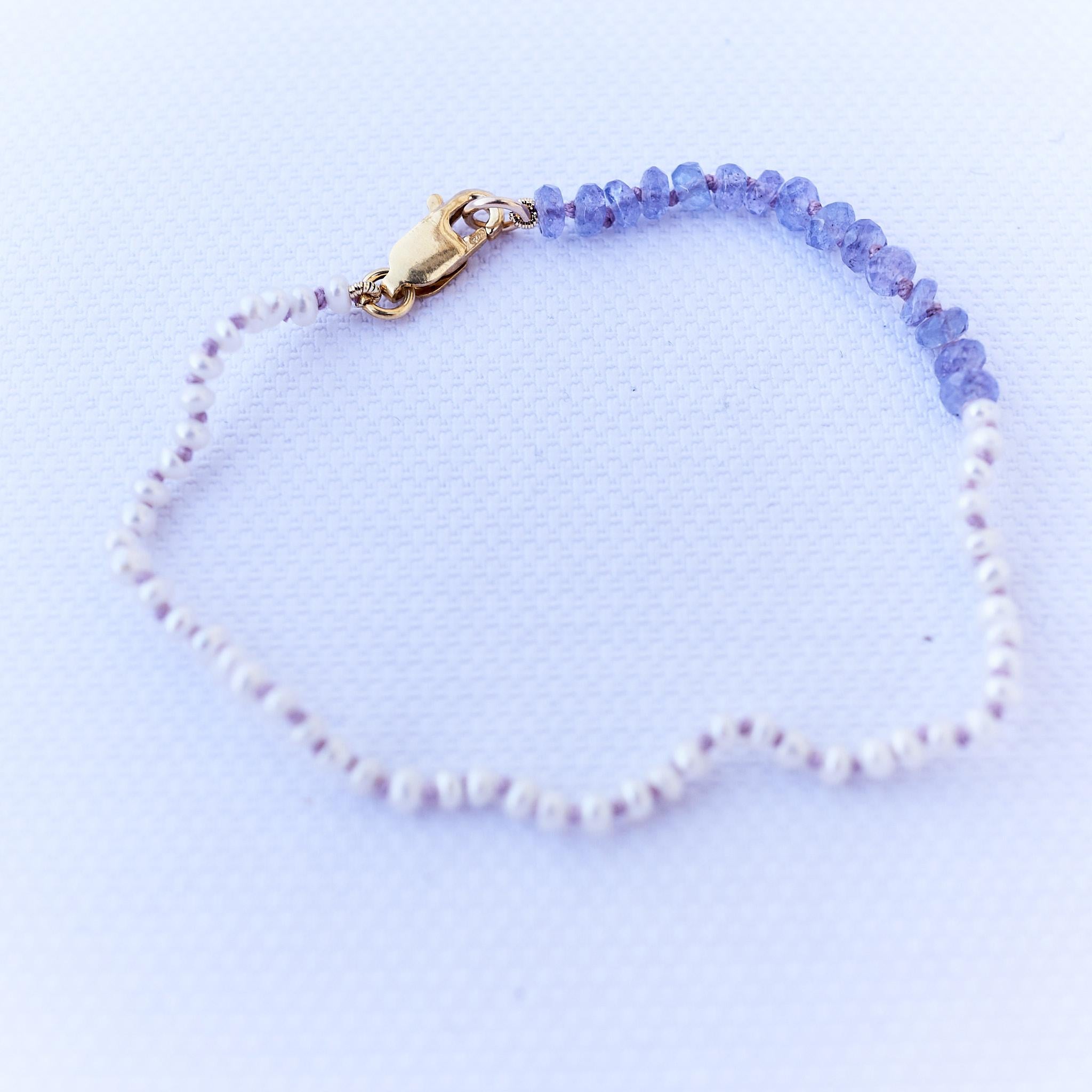 Modern White Pearl Tanzanite Beaded Bracelet J Dauphin For Sale