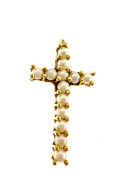 White Pearls 18kt Yellow Gold Cross
