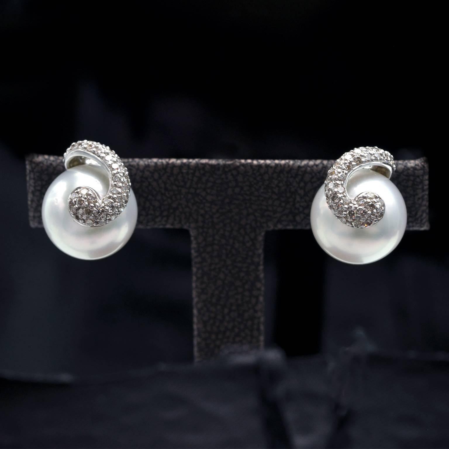 Bead White Pearls and Diamonds 18-Karat Gold Stud Earrings For Sale