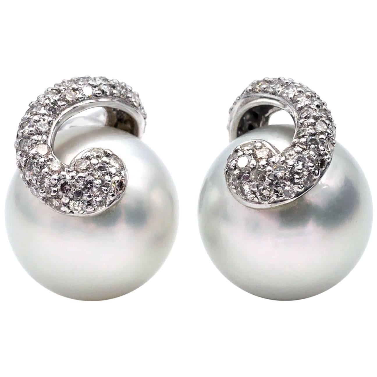 White Pearls and Diamonds 18-Karat Gold Stud Earrings For Sale