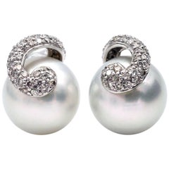 White Pearls and Diamonds 18 Karat Gold Stud Earrings
