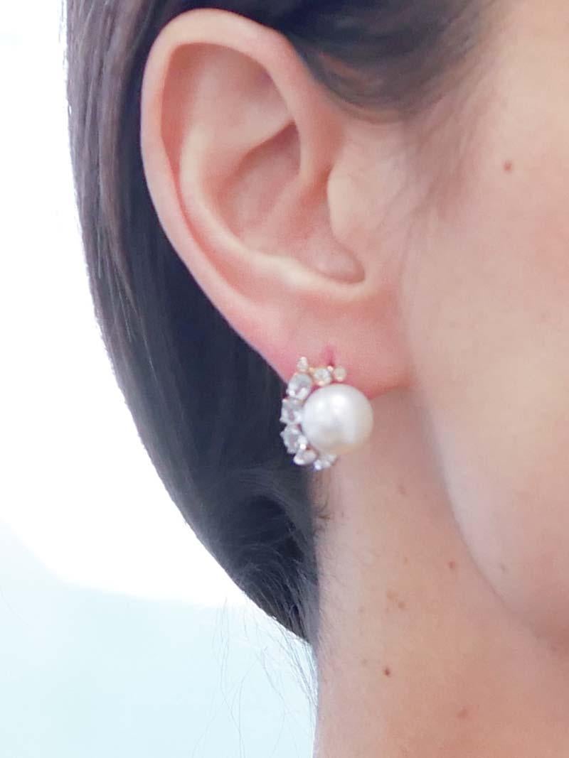 White Pearls, Aquamarine, Diamonds, 14 Karat Rose and White Gold Earrings In Good Condition In Marcianise, Marcianise (CE)