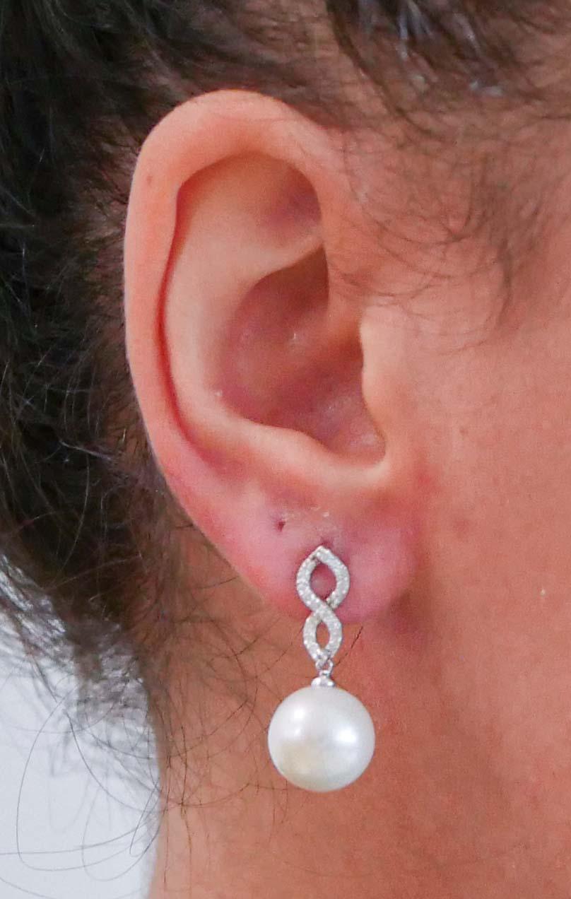 White Pearls, Diamonds, 18 Karat White Gold Earrings. In New Condition In Marcianise, Marcianise (CE)