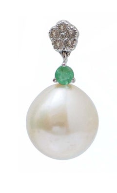 White Pearls, Emeralds, Diamonds, 14 Kt White Gold Earrings.