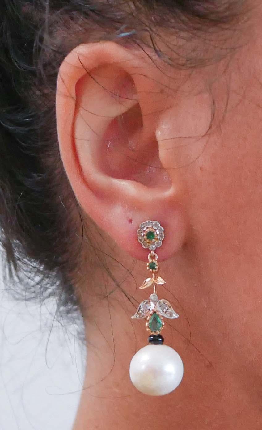 White Pearls, Emeralds, Diamonds, Onyx, Rose Gold and Silver Dangle Earrings. In Good Condition For Sale In Marcianise, Marcianise (CE)