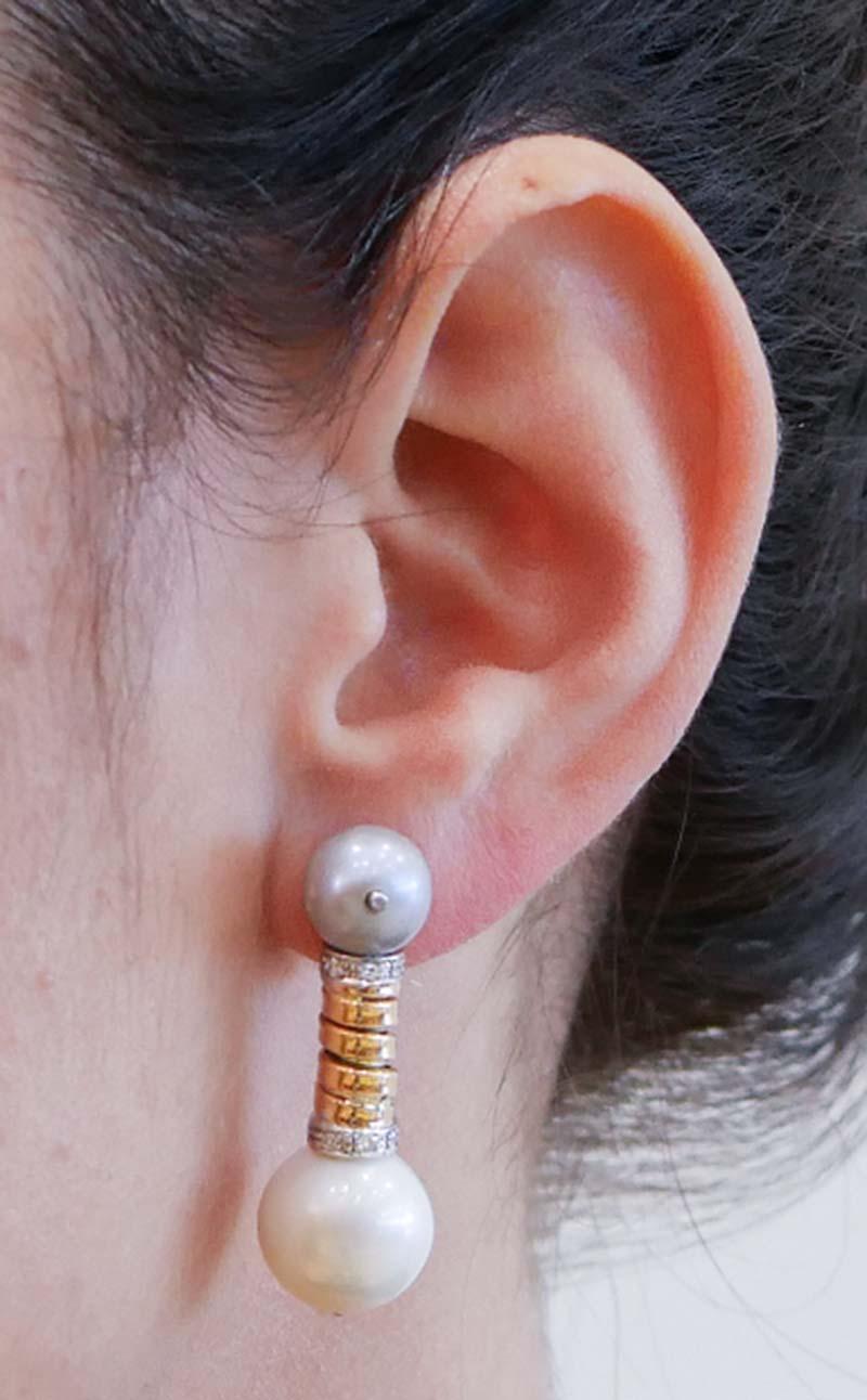 White Pearls, Grey Pearls, Diamonds, 18 Kt Gold and 14 Kt Gold Tubogas Earrings. In condizioni buone in vendita a Marcianise, Marcianise (CE)