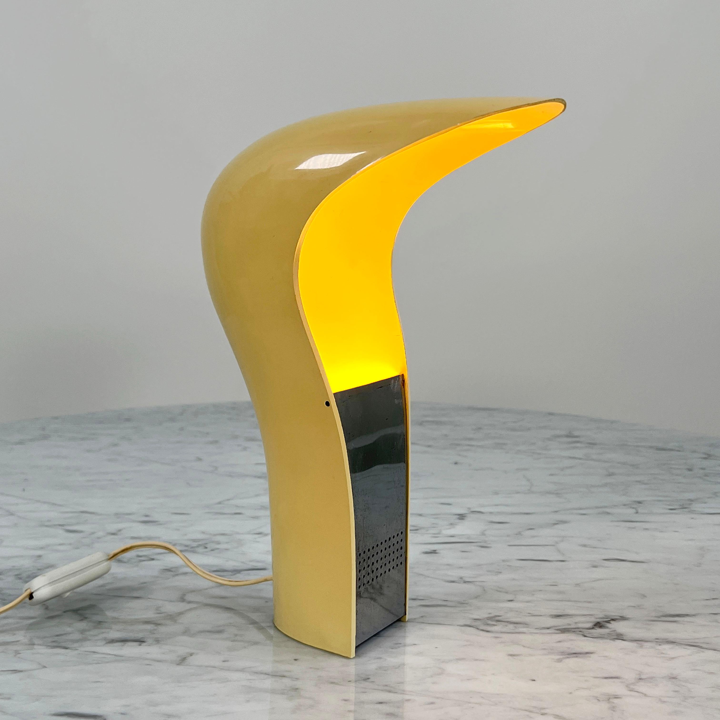 Designer - Cesare Casati & C. Emanuele Ponzio (Studio D.A.) 
Producer - Lamperti
Model - Pelota desk lamp 
Design Period - Seventies
Measurements - Width 11 cm x Depth 22 cm x Height 28 cm
Materials - Plastic, metal
Color - White, silver.