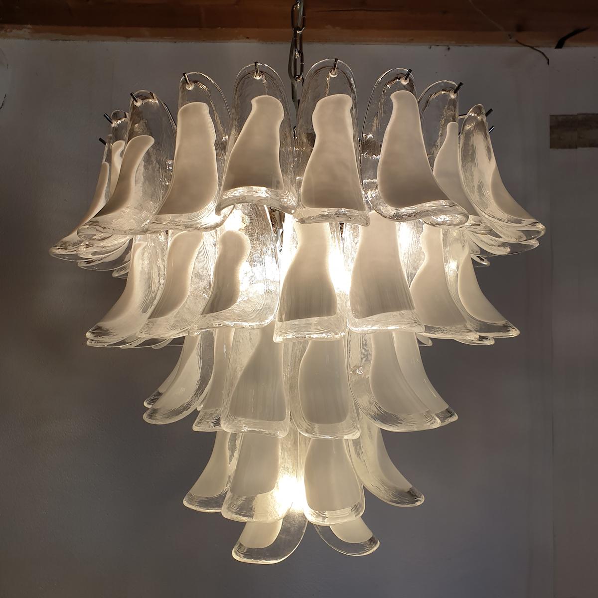 Italian White Murano glass chandelier by Mazzega For Sale
