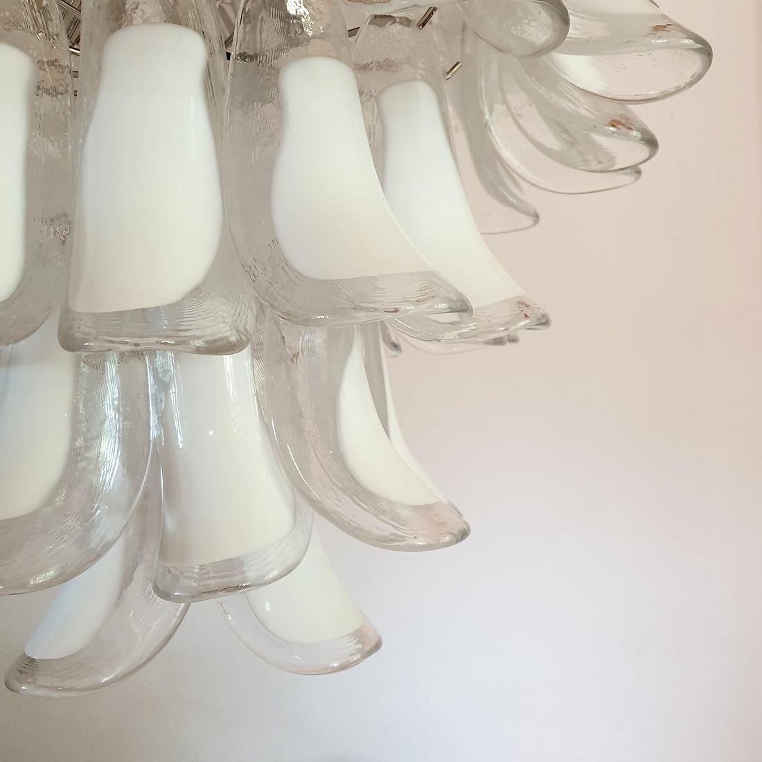 Late 20th Century White Murano glass chandelier by Mazzega For Sale