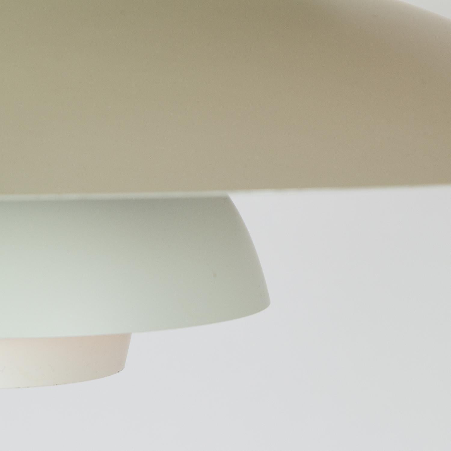 Mid-20th Century White PH5 Pendant Light by Louis Poulsen, Denmark