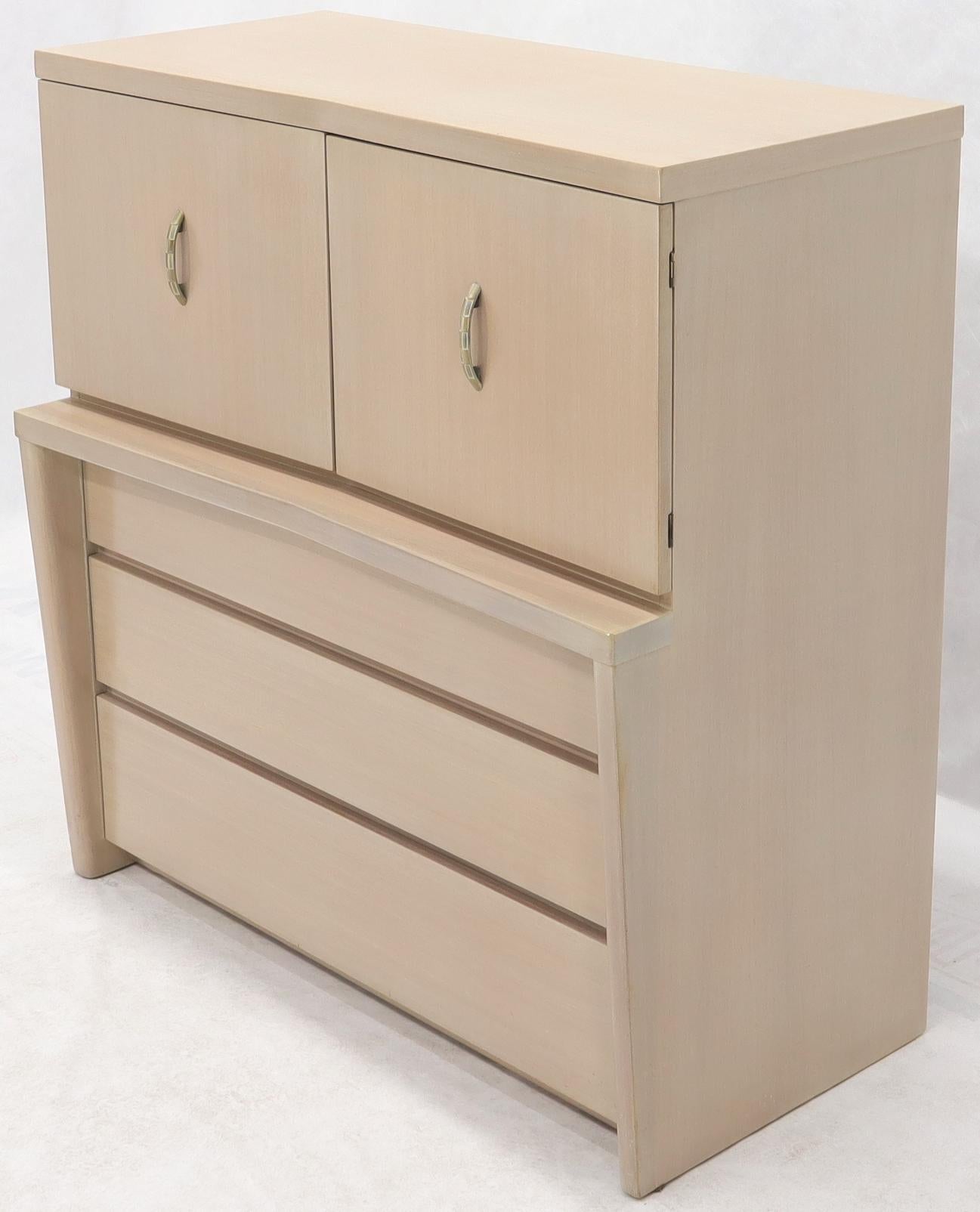 Mid-Century Modern white pickle finish over mahogany dresser high chest.
Super solid craftsmanship quality sculptural design cabinet. Super clean original condition.