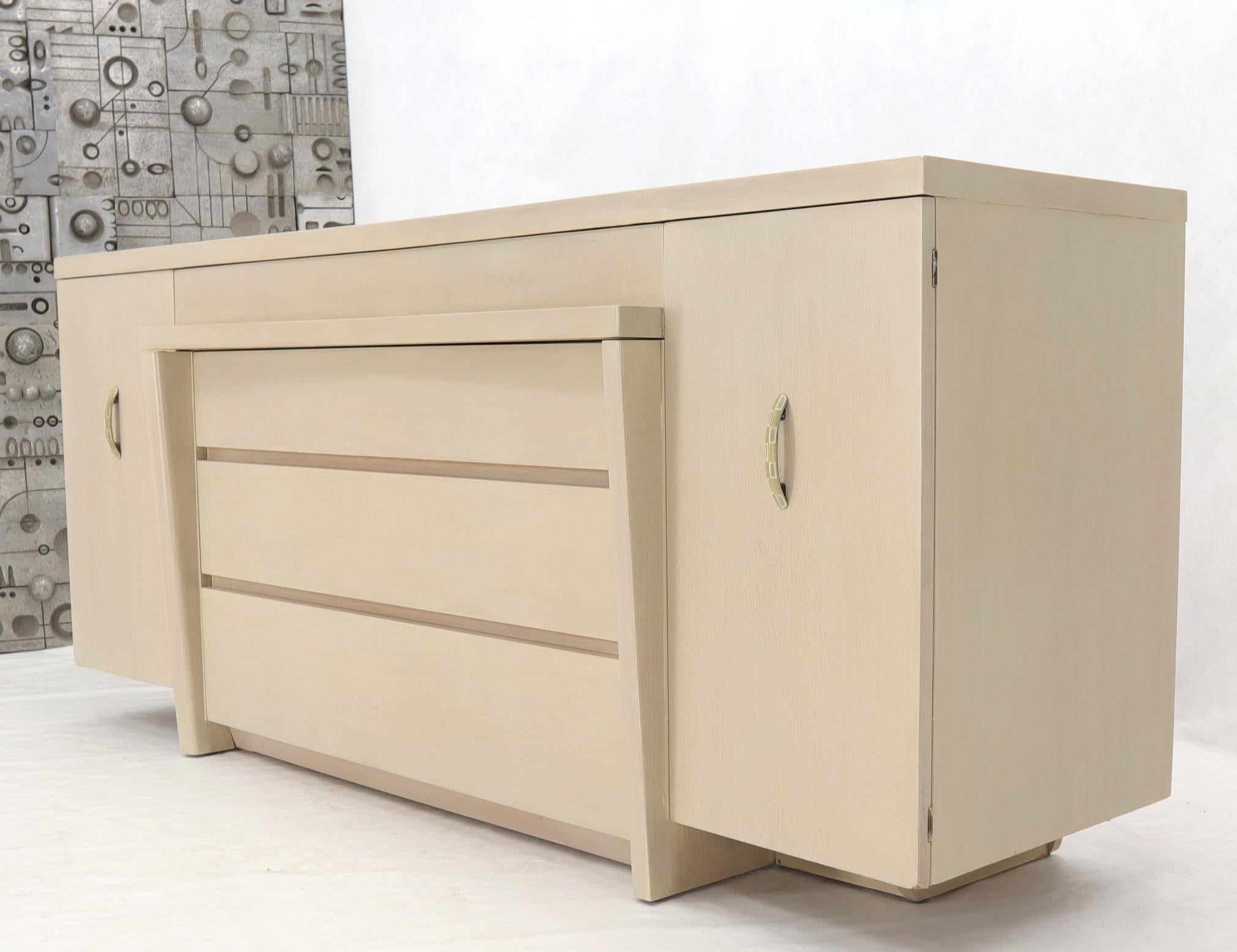 White Pickle Lacquer Finish Sculptural Dresser For Sale 5