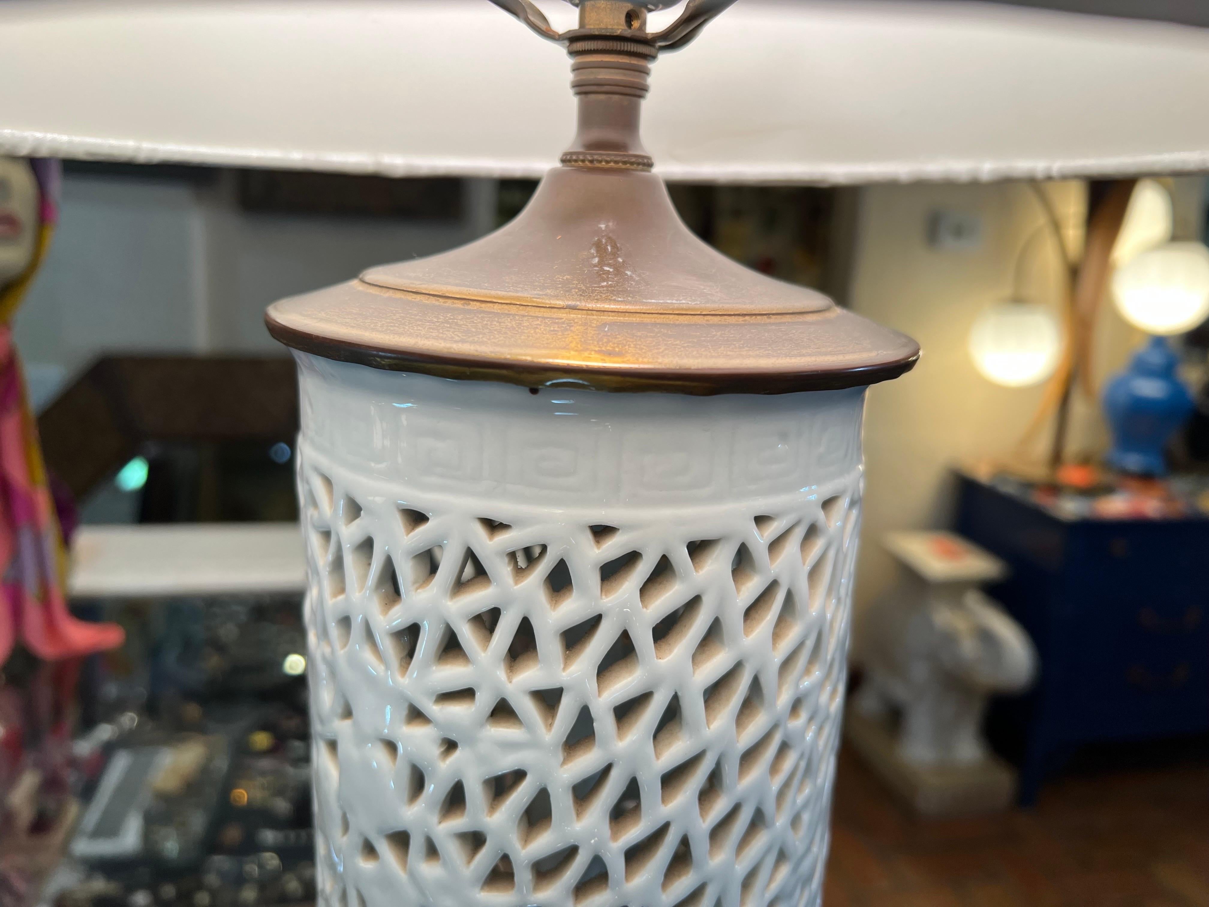 White Pierced Porcelain Chinoiserie Lamp For Sale 2
