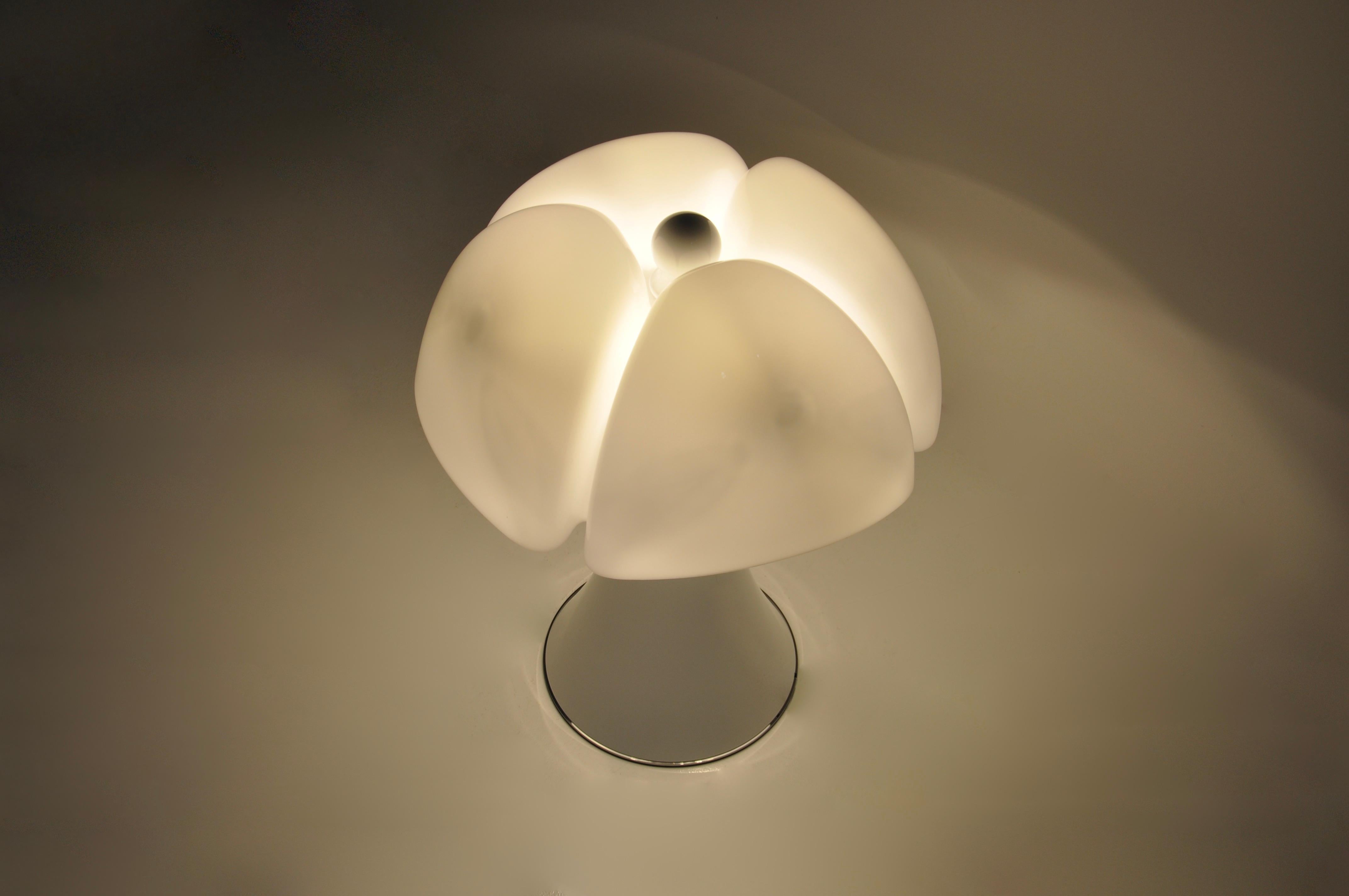 Late 20th Century White Pipistrello Table Lamp by Gae Aulenti for Martinelli Luce