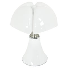Weiße Pipistrello-Tischlampe von Gae Aulenti für Martinelli Luce
