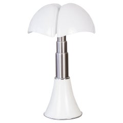 White Pipistrello Table Lamp by Gae Aulenti