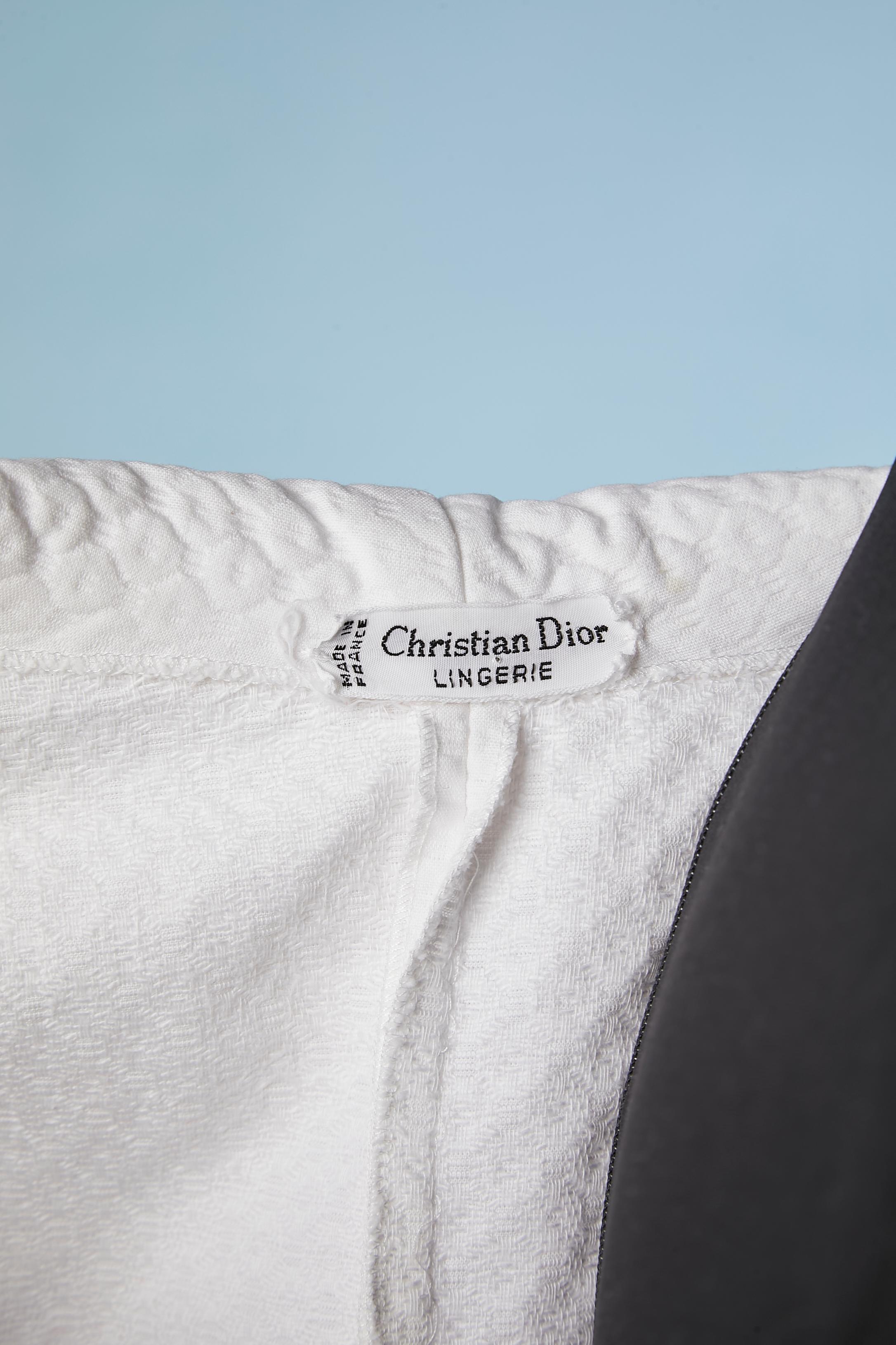 White piqué de coton Robe with red cotton edge Christian Dior Lingerie  3