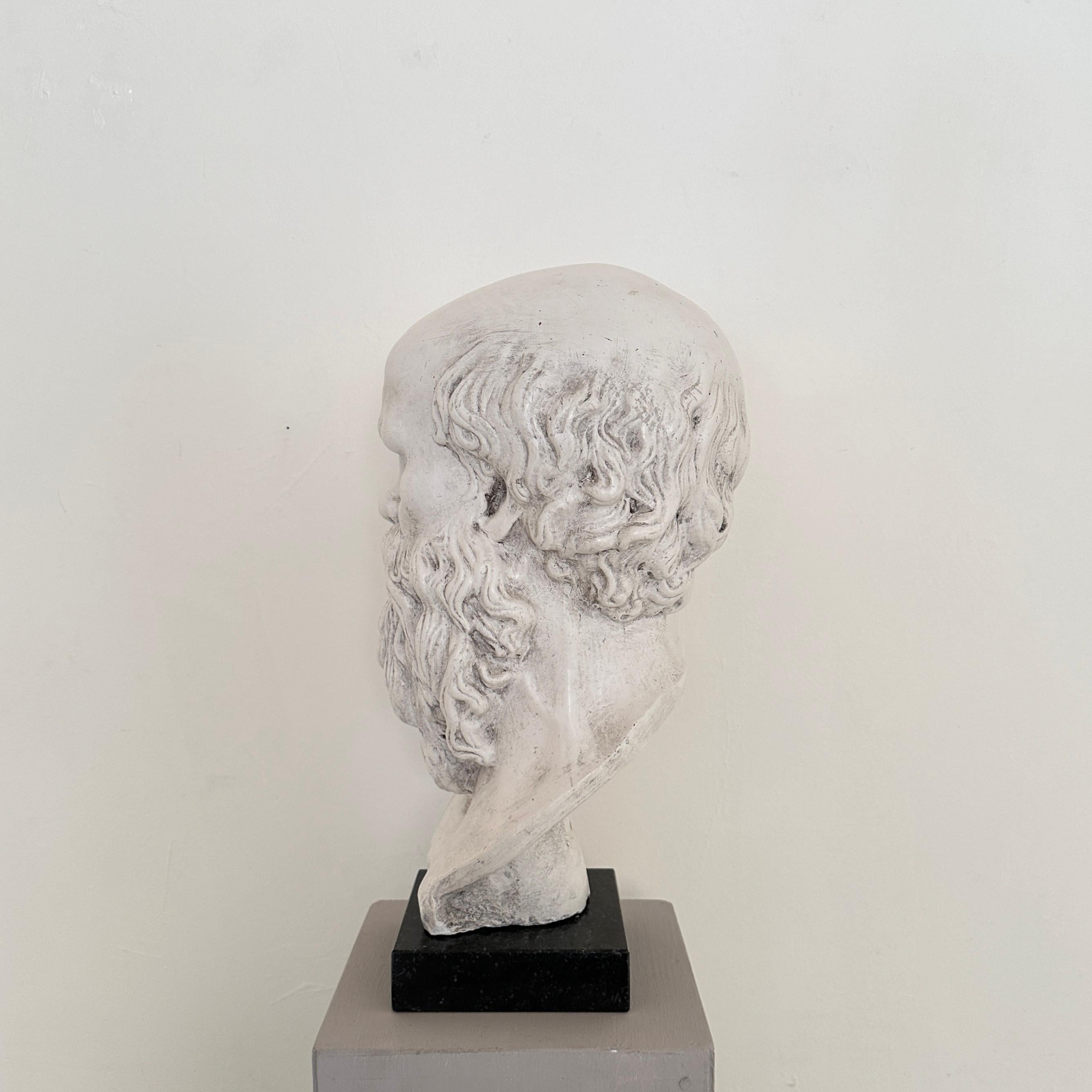 White Plaster Bust of Socrates on a Black Marble Base, around 1940 For Sale 1