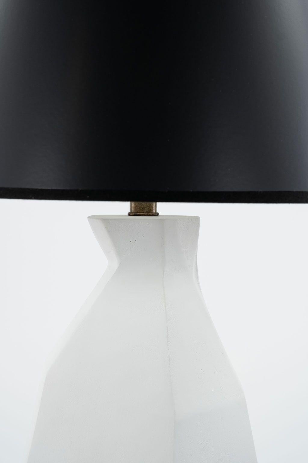 Lampe „Cubist“ aus weißem Gips im Zustand „Gut“ im Angebot in Houston, TX