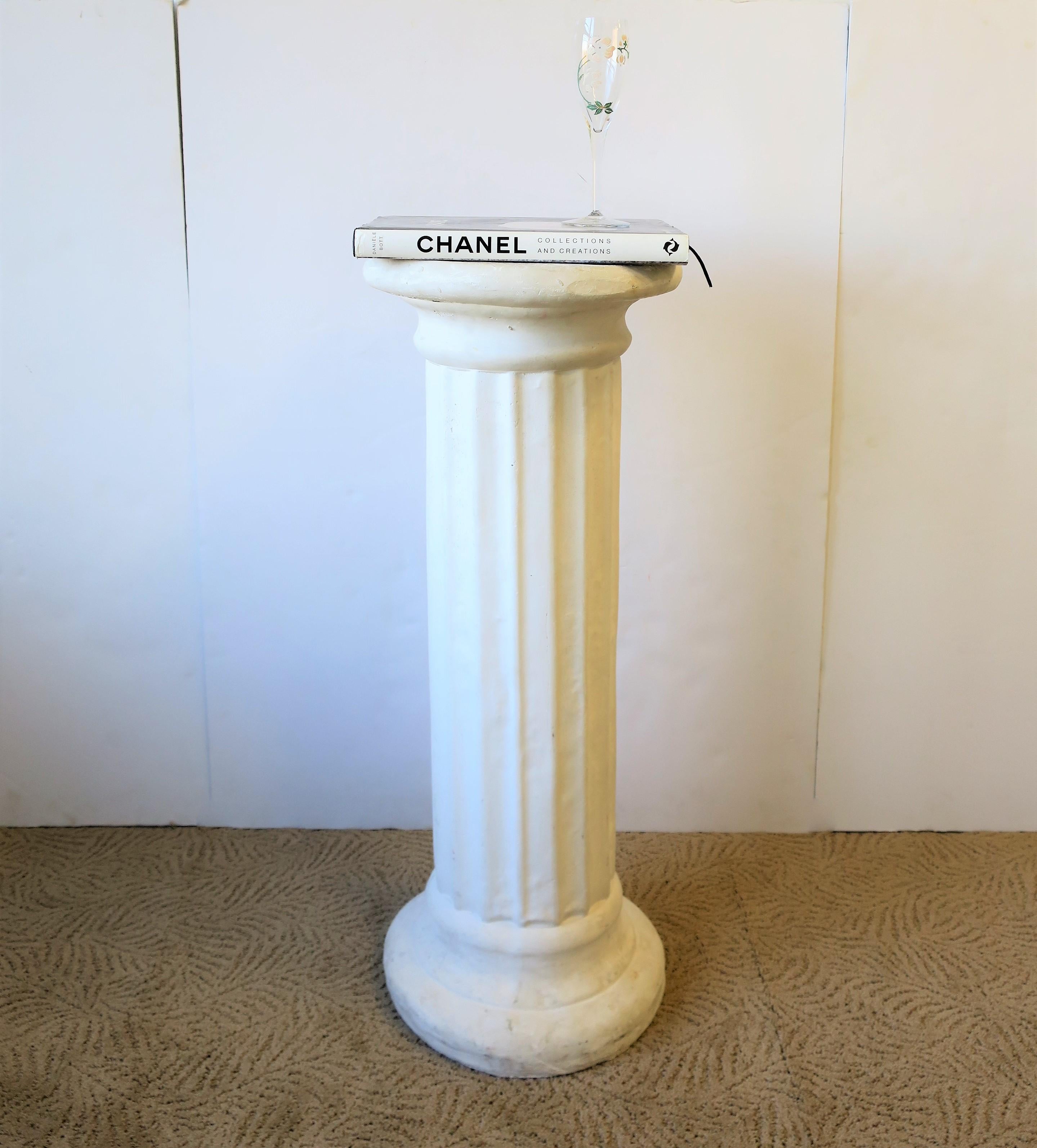 Greco Roman White Plaster Doric Order Pillar Column Pedestal
