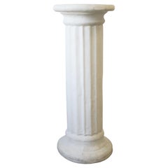 White Plaster Doric Order Pillar Column Pedestal
