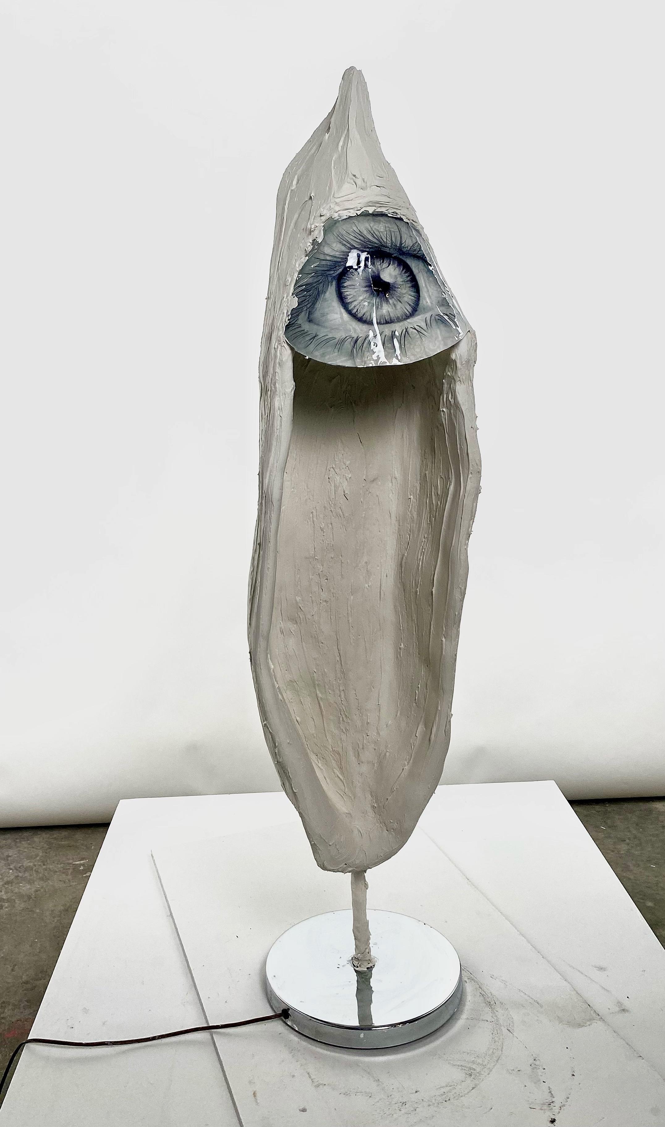 Skulpturale Stehlampe aus weißem Gips, 21. Jahrhundert, von Mattia Biagi (Handgefertigt) im Angebot