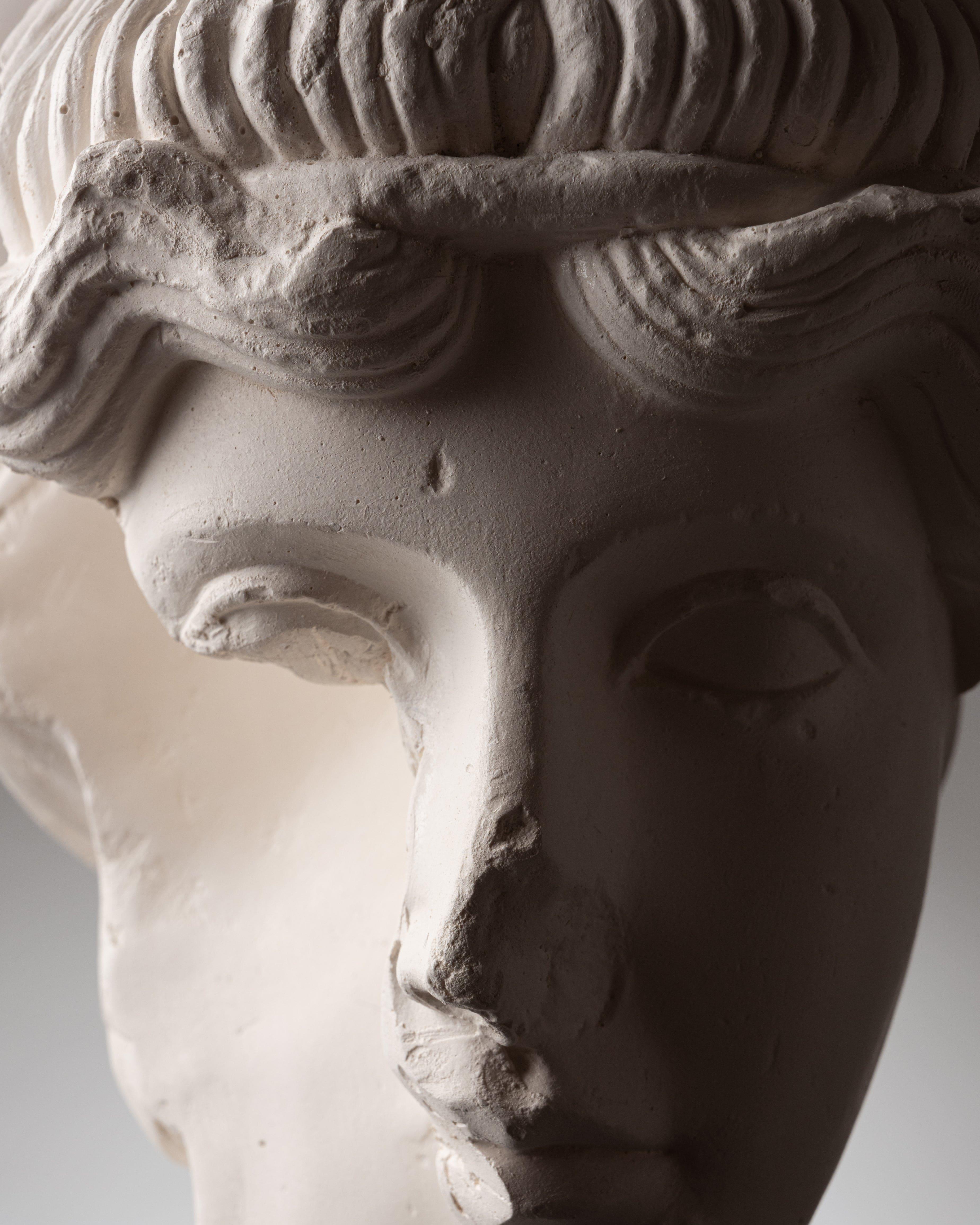 White plaster sculpture “FRAGMENT #9” For Sale 7